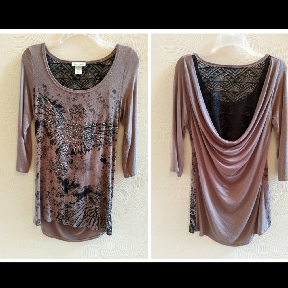 Women's Buckle Angels & Diamonds Rhinestone Cross 3/4 Sleeve Shirt